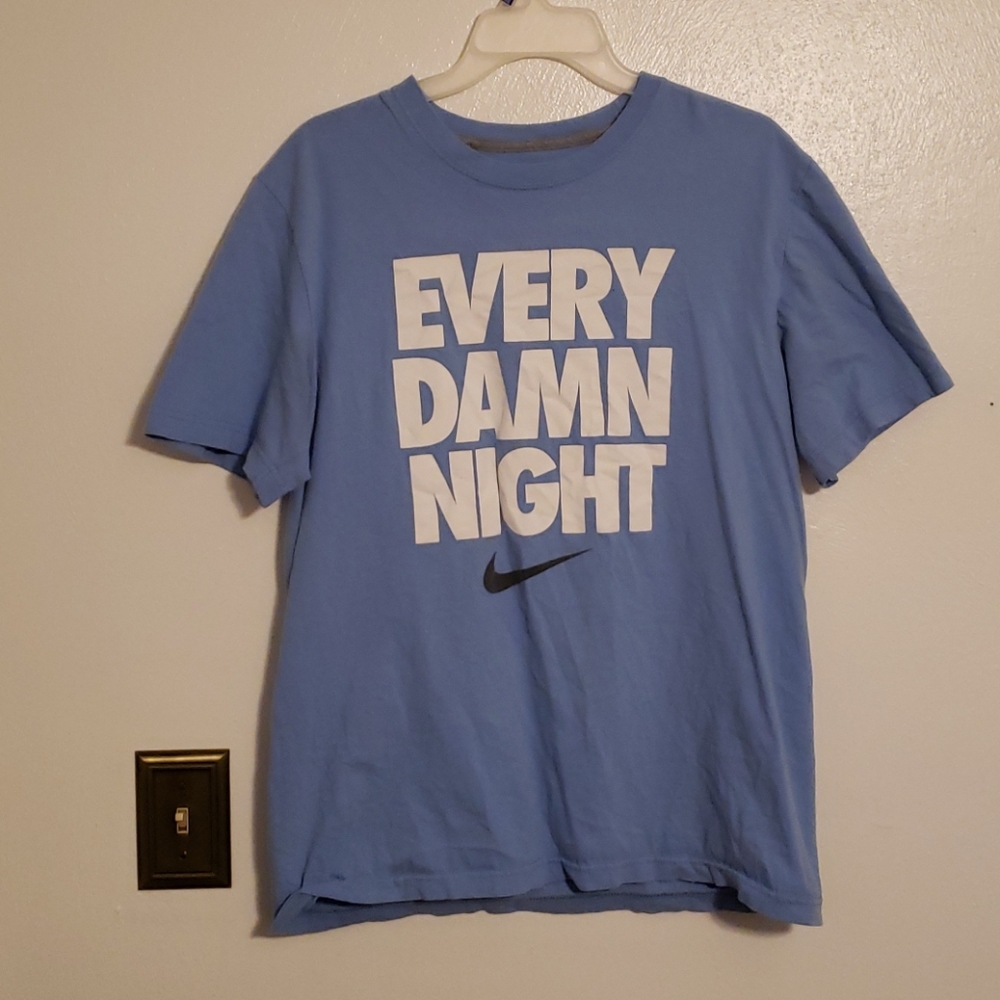 Nike T